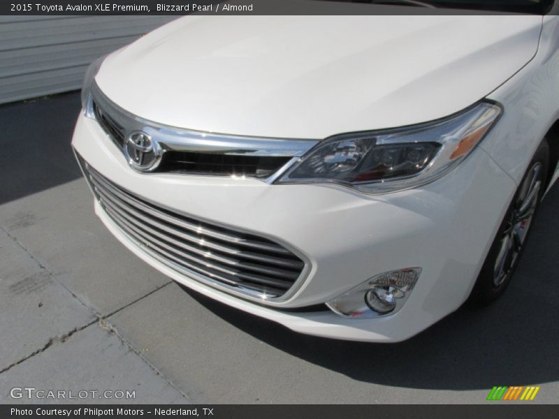 Blizzard Pearl / Almond 2015 Toyota Avalon XLE Premium