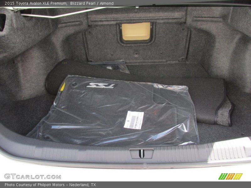 Blizzard Pearl / Almond 2015 Toyota Avalon XLE Premium