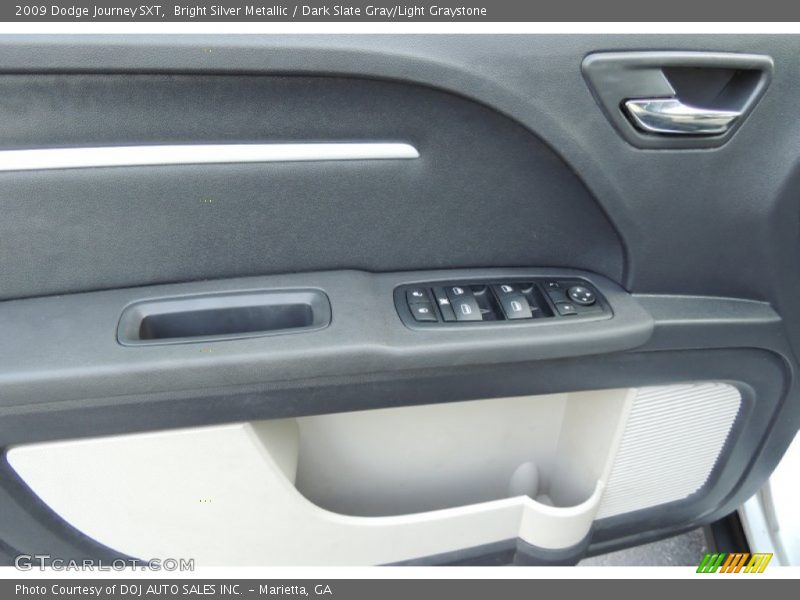 Bright Silver Metallic / Dark Slate Gray/Light Graystone 2009 Dodge Journey SXT