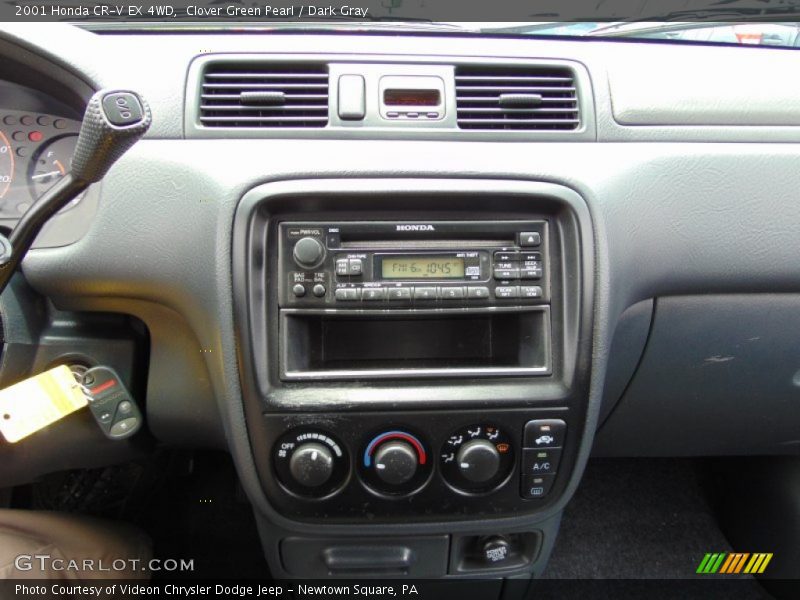 Clover Green Pearl / Dark Gray 2001 Honda CR-V EX 4WD