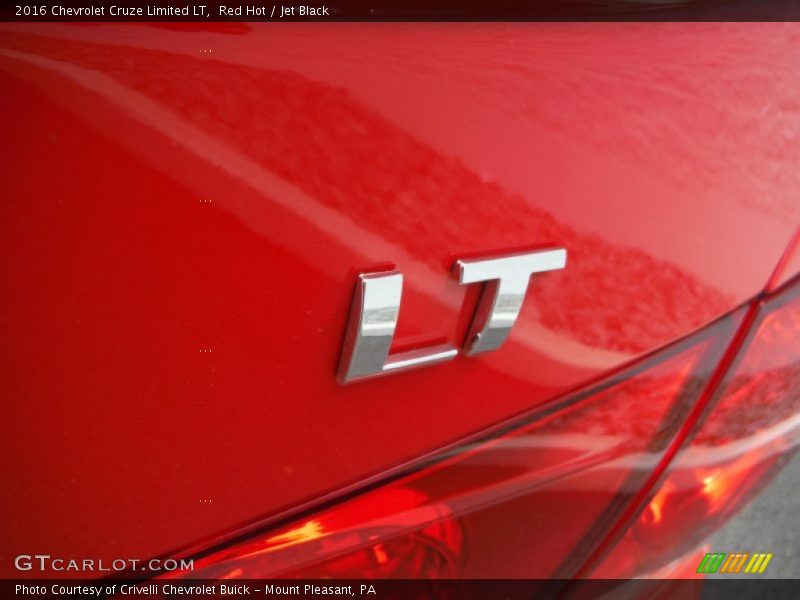 Red Hot / Jet Black 2016 Chevrolet Cruze Limited LT