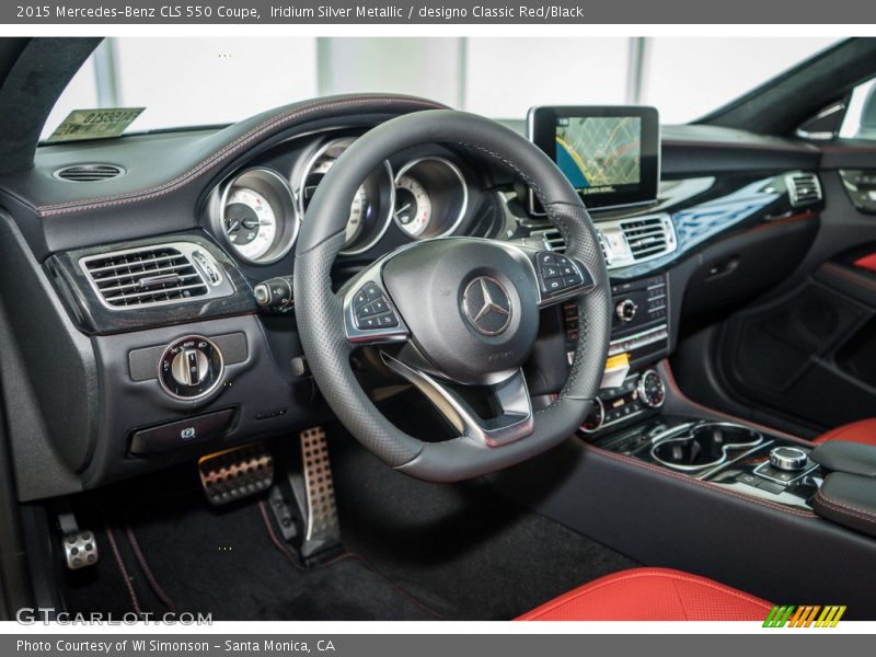 Iridium Silver Metallic / designo Classic Red/Black 2015 Mercedes-Benz CLS 550 Coupe