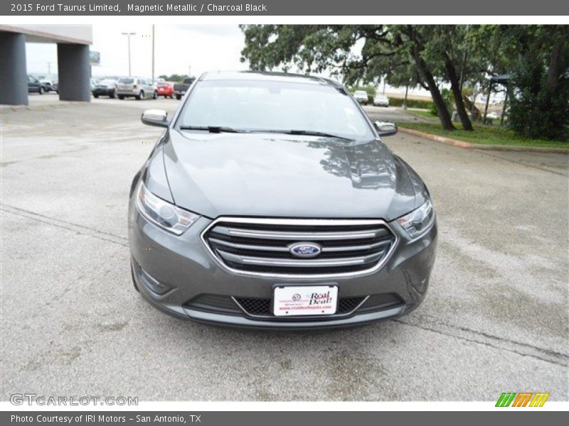 Magnetic Metallic / Charcoal Black 2015 Ford Taurus Limited