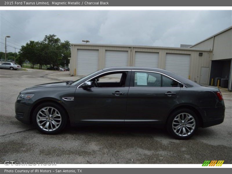 Magnetic Metallic / Charcoal Black 2015 Ford Taurus Limited