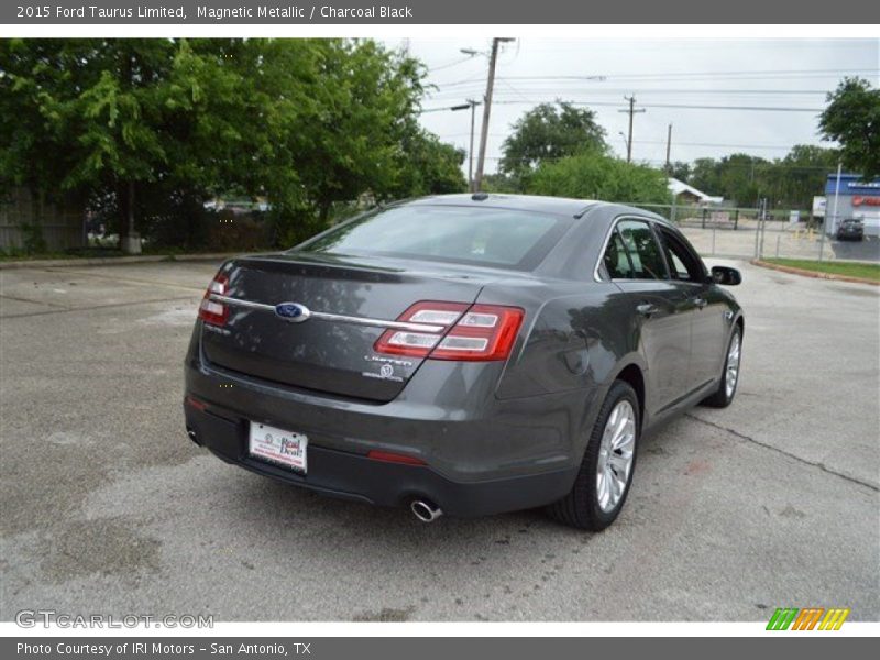 Magnetic Metallic / Charcoal Black 2015 Ford Taurus Limited