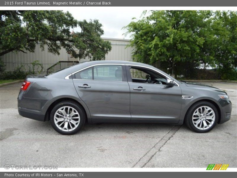 Magnetic Metallic / Charcoal Black 2015 Ford Taurus Limited