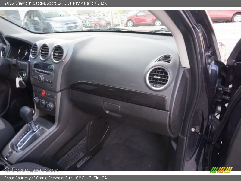 Blue Ray Metallic / Black 2015 Chevrolet Captiva Sport LS