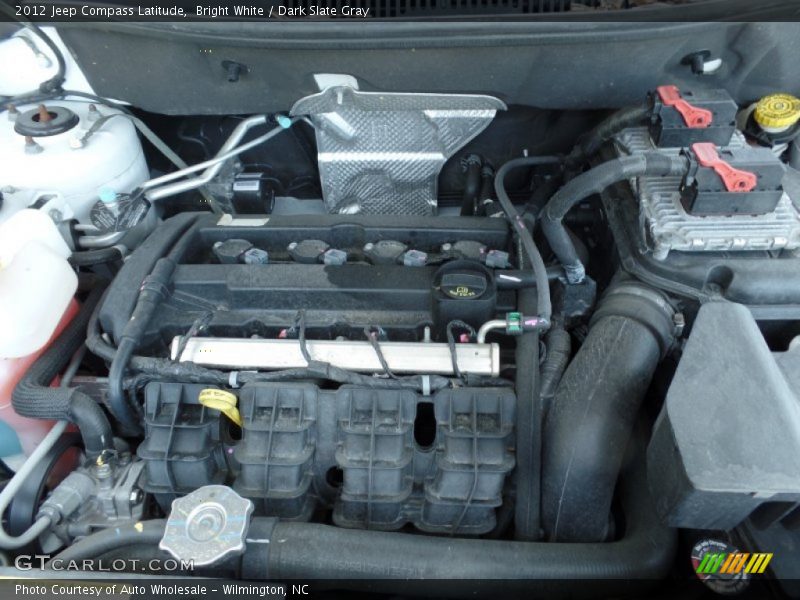 Bright White / Dark Slate Gray 2012 Jeep Compass Latitude