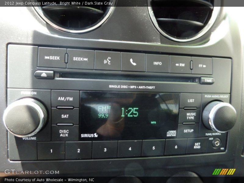 Bright White / Dark Slate Gray 2012 Jeep Compass Latitude
