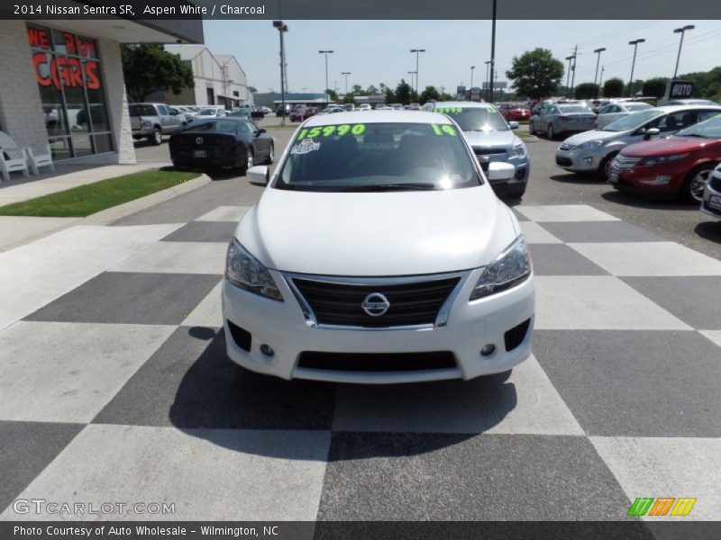 Aspen White / Charcoal 2014 Nissan Sentra SR