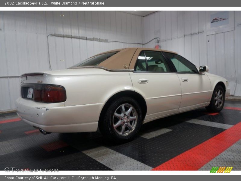 White Diamond / Neutral Shale 2002 Cadillac Seville SLS