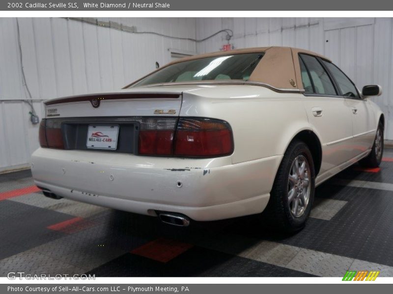 White Diamond / Neutral Shale 2002 Cadillac Seville SLS