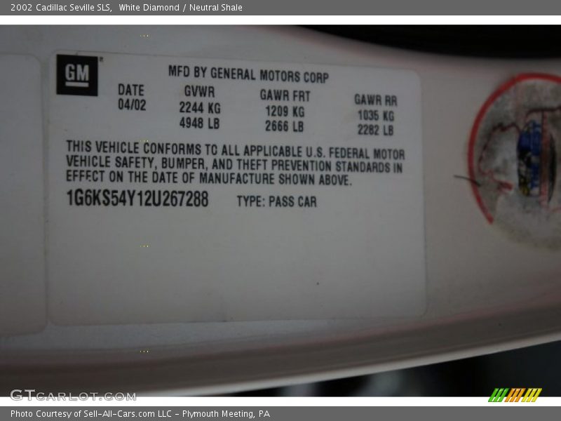 White Diamond / Neutral Shale 2002 Cadillac Seville SLS