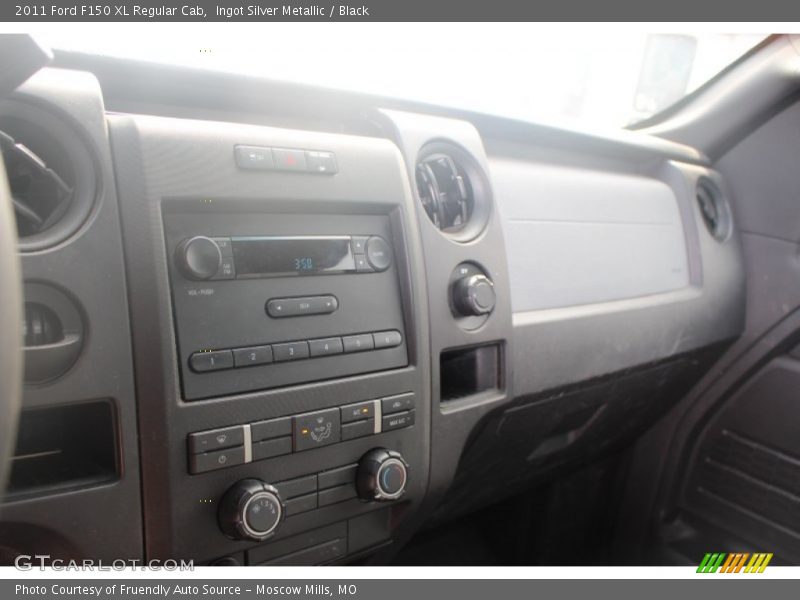 Ingot Silver Metallic / Black 2011 Ford F150 XL Regular Cab