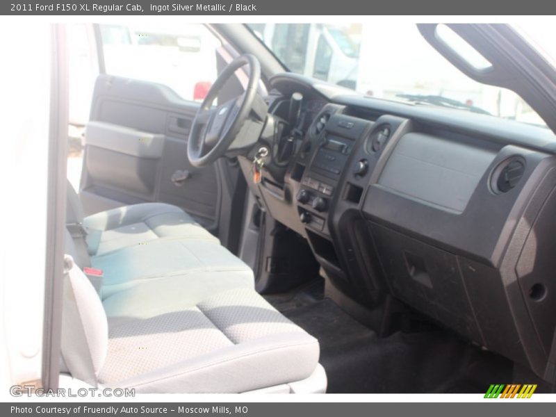 Ingot Silver Metallic / Black 2011 Ford F150 XL Regular Cab