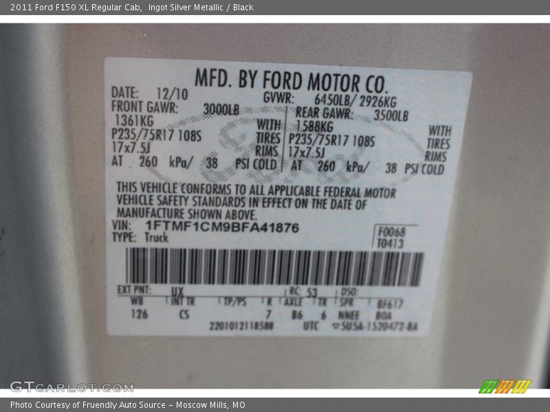 Ingot Silver Metallic / Black 2011 Ford F150 XL Regular Cab