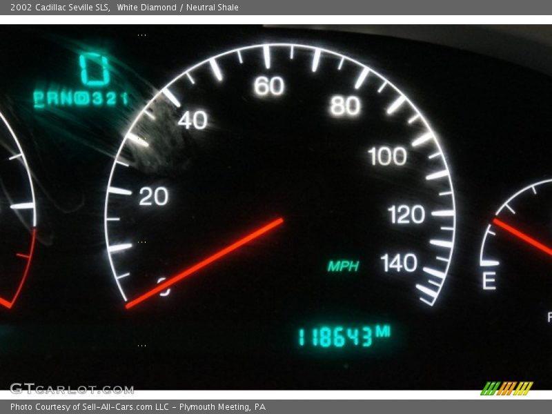 White Diamond / Neutral Shale 2002 Cadillac Seville SLS