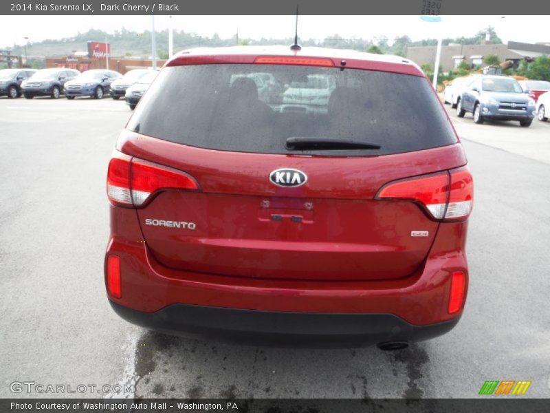 Dark Cherry / Black 2014 Kia Sorento LX