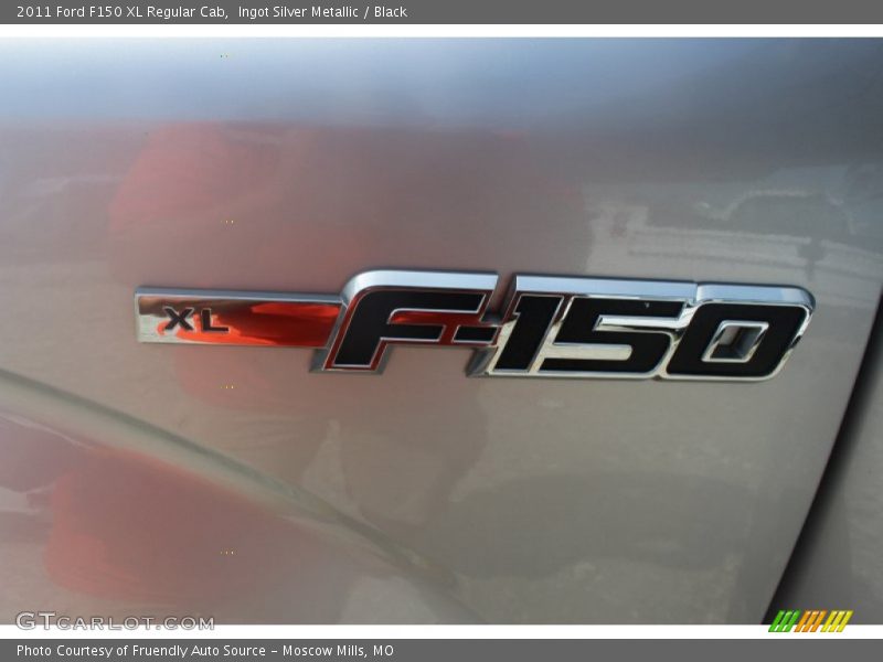 Ingot Silver Metallic / Black 2011 Ford F150 XL Regular Cab
