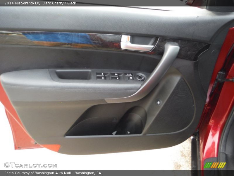 Dark Cherry / Black 2014 Kia Sorento LX