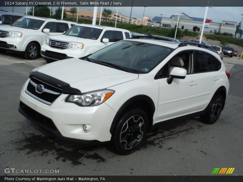 Front 3/4 View of 2014 XV Crosstrek 2.0i Premium