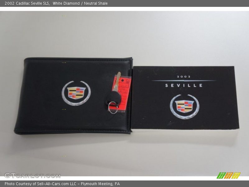 White Diamond / Neutral Shale 2002 Cadillac Seville SLS