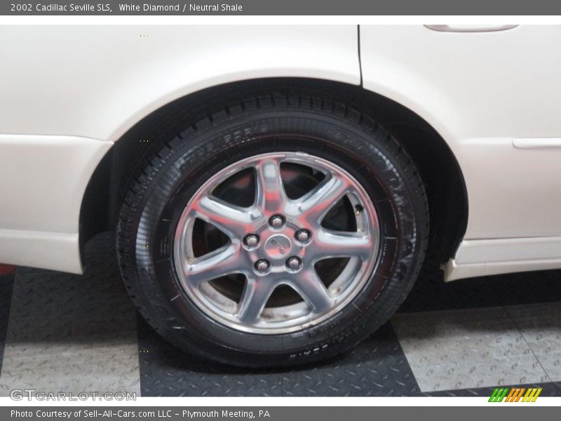 White Diamond / Neutral Shale 2002 Cadillac Seville SLS