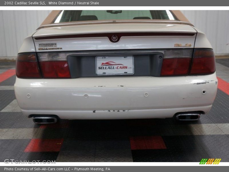 White Diamond / Neutral Shale 2002 Cadillac Seville SLS