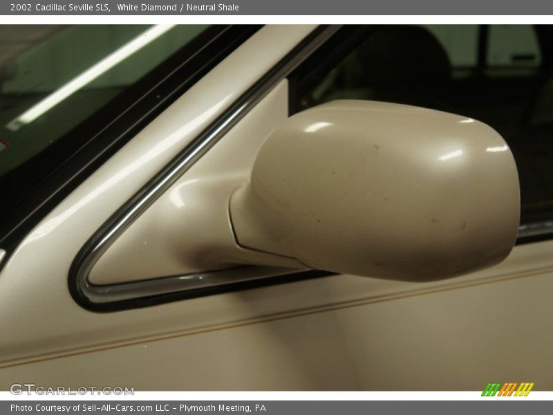 White Diamond / Neutral Shale 2002 Cadillac Seville SLS