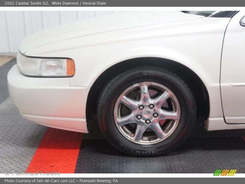 White Diamond / Neutral Shale 2002 Cadillac Seville SLS