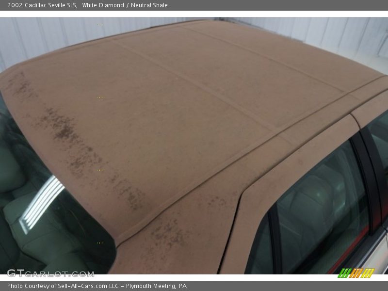 White Diamond / Neutral Shale 2002 Cadillac Seville SLS