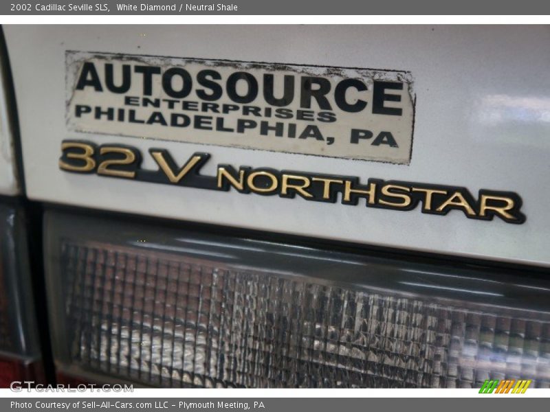 White Diamond / Neutral Shale 2002 Cadillac Seville SLS