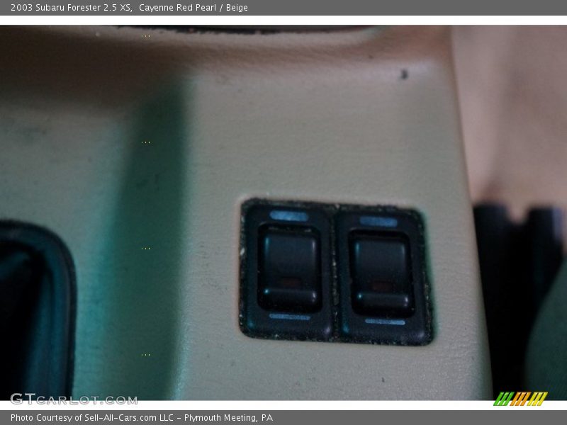 Cayenne Red Pearl / Beige 2003 Subaru Forester 2.5 XS