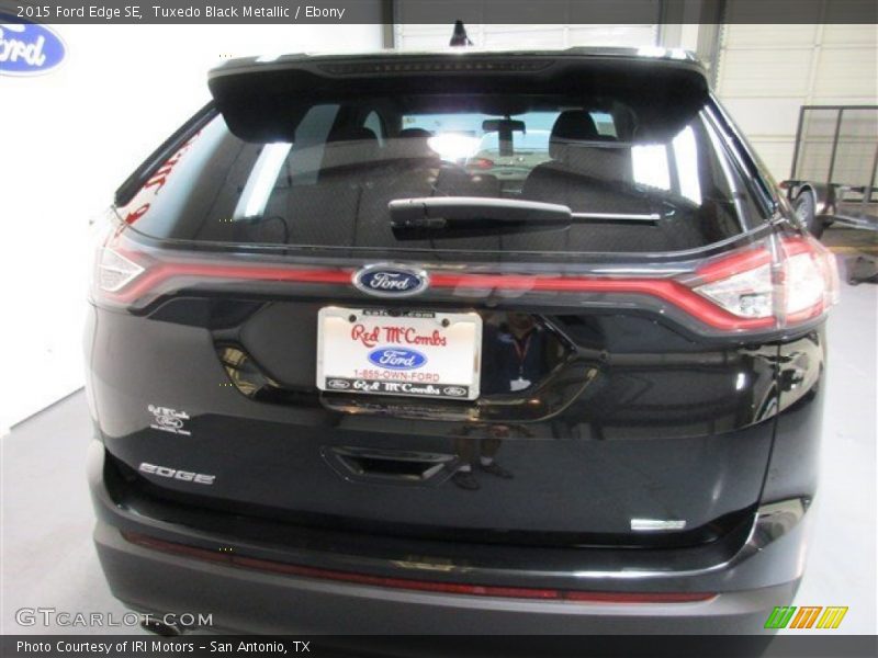 Tuxedo Black Metallic / Ebony 2015 Ford Edge SE