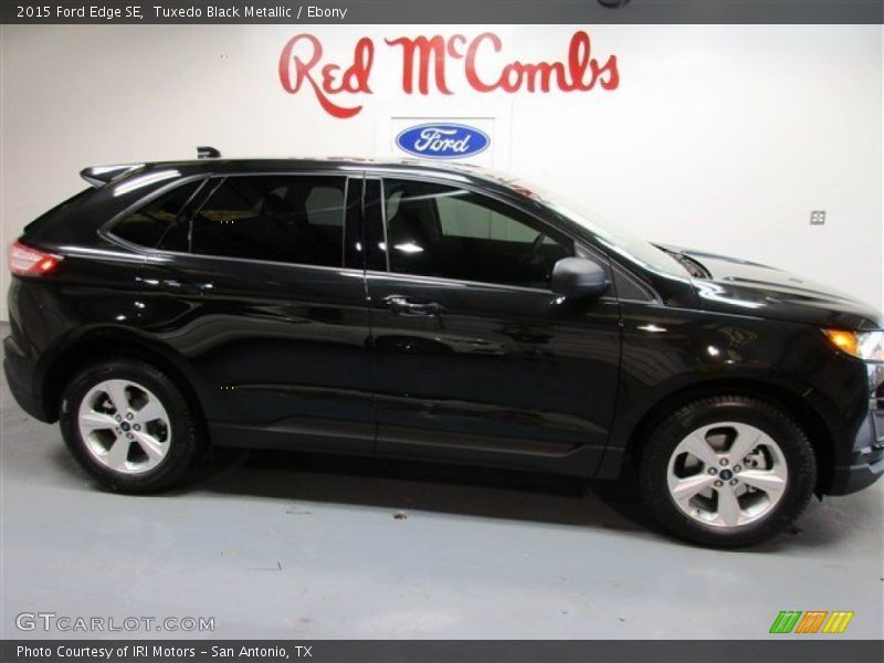 Tuxedo Black Metallic / Ebony 2015 Ford Edge SE