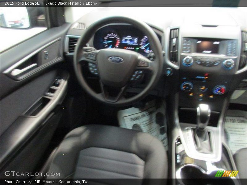 Tuxedo Black Metallic / Ebony 2015 Ford Edge SE