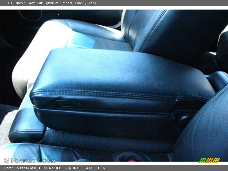 Black / Black 2010 Lincoln Town Car Signature Limited