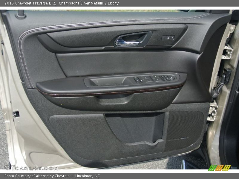 Champagne Silver Metallic / Ebony 2015 Chevrolet Traverse LTZ