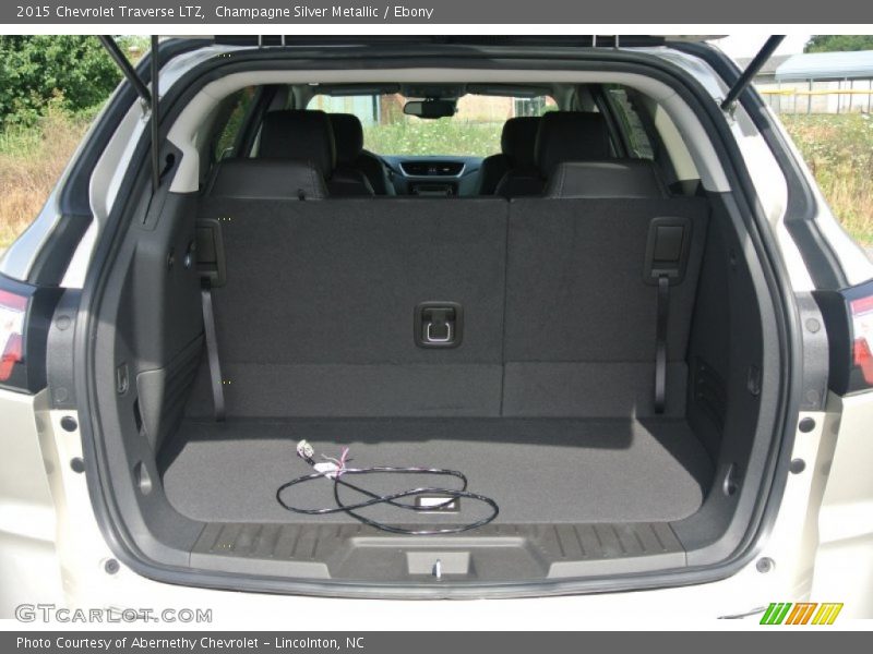 Champagne Silver Metallic / Ebony 2015 Chevrolet Traverse LTZ