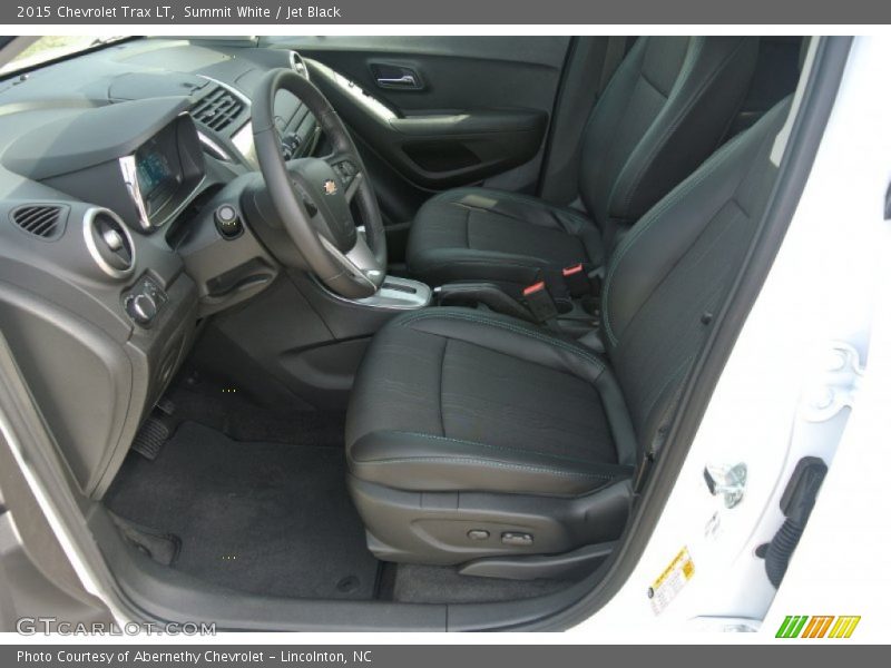 Summit White / Jet Black 2015 Chevrolet Trax LT