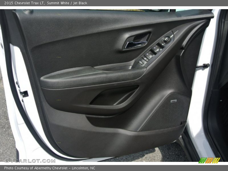 Summit White / Jet Black 2015 Chevrolet Trax LT