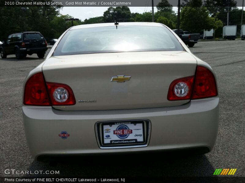 Gold Mist Metallic / Cocoa/Cashmere 2010 Chevrolet Malibu LS Sedan