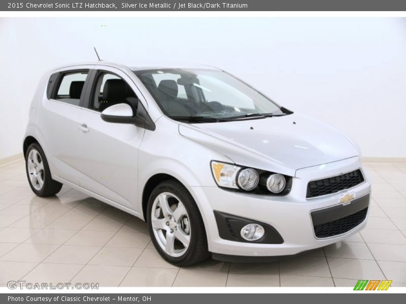 Front 3/4 View of 2015 Sonic LTZ Hatchback