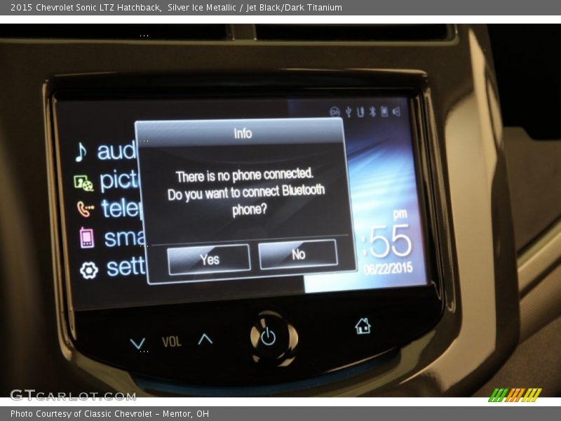 Silver Ice Metallic / Jet Black/Dark Titanium 2015 Chevrolet Sonic LTZ Hatchback