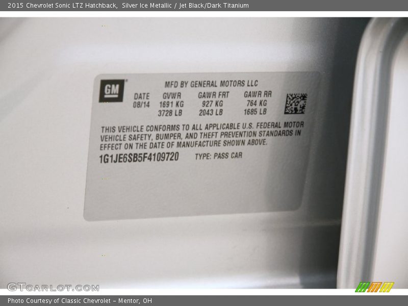 Silver Ice Metallic / Jet Black/Dark Titanium 2015 Chevrolet Sonic LTZ Hatchback