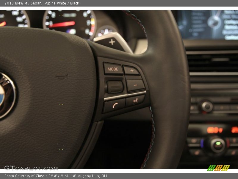 Alpine White / Black 2013 BMW M5 Sedan