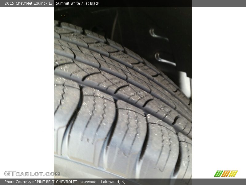 Summit White / Jet Black 2015 Chevrolet Equinox LS
