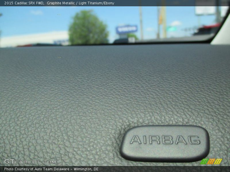 Graphite Metallic / Light Titanium/Ebony 2015 Cadillac SRX FWD