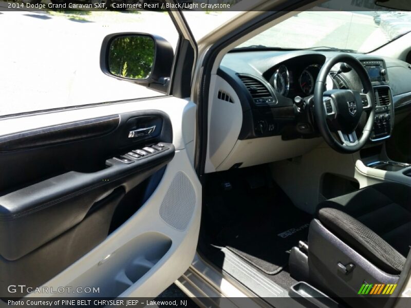 Cashmere Pearl / Black/Light Graystone 2014 Dodge Grand Caravan SXT
