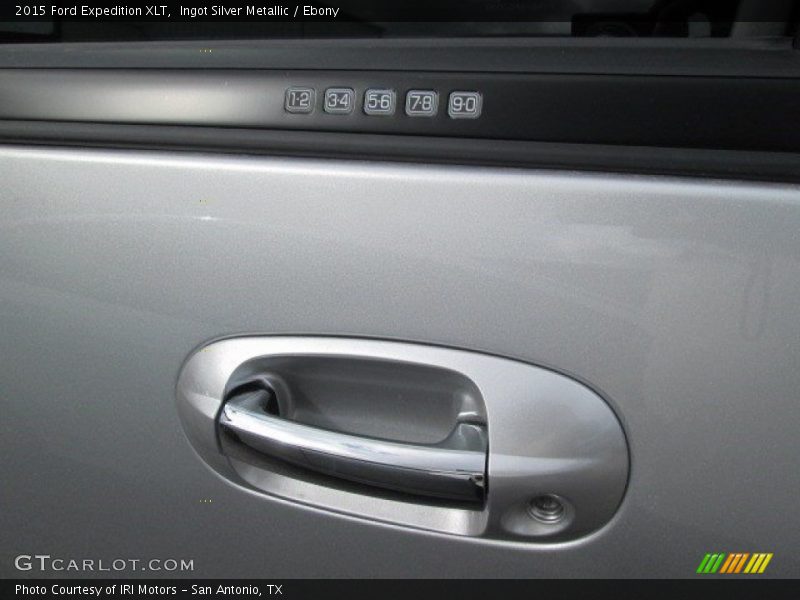 Ingot Silver Metallic / Ebony 2015 Ford Expedition XLT